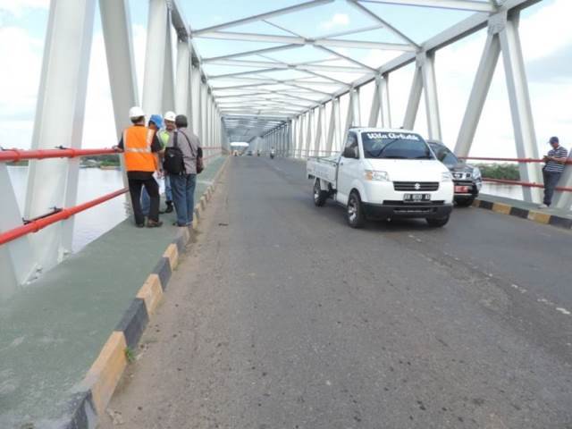 pengecatan-jembatan-10